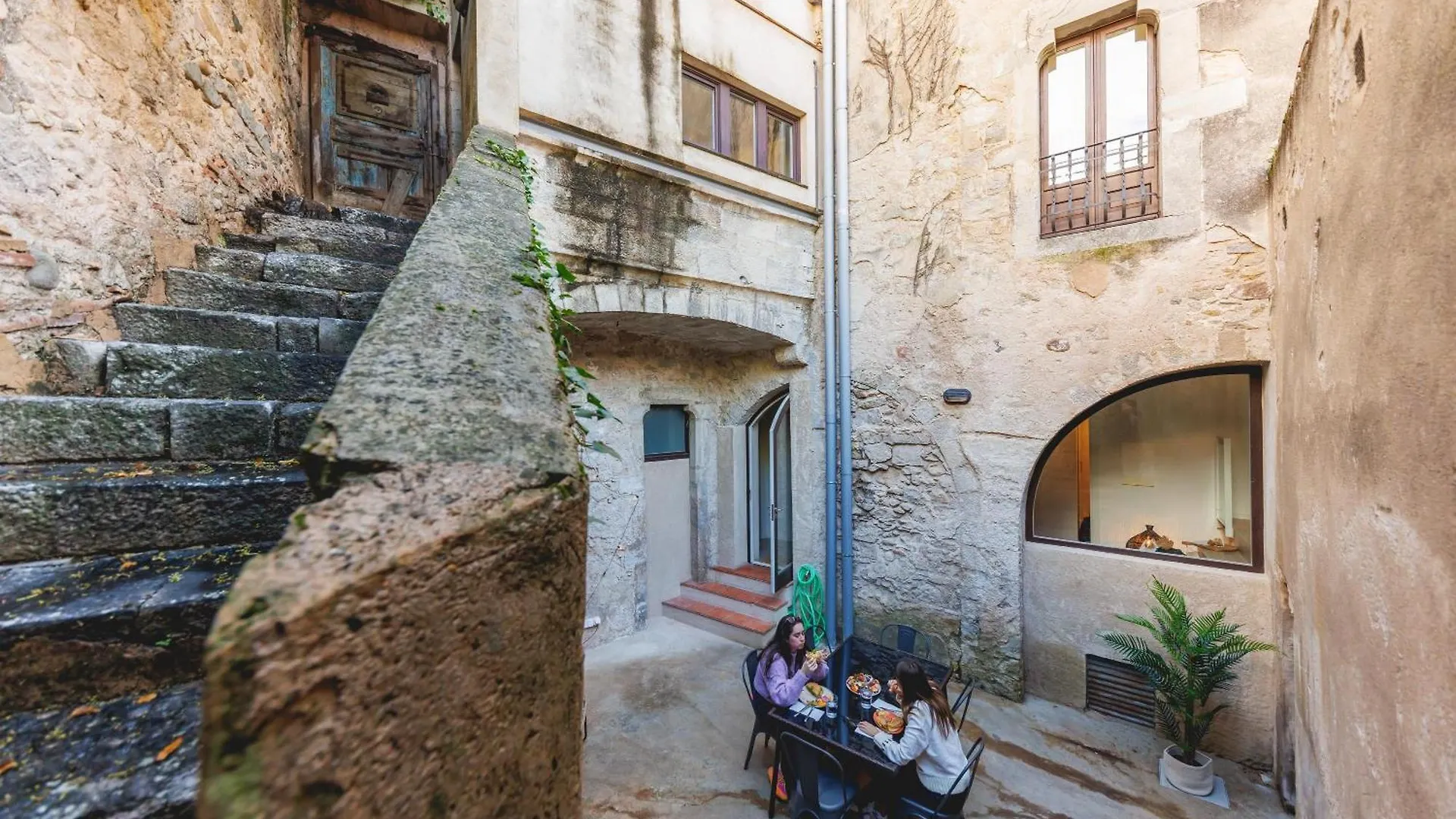 Bravissimo Llebre Duplex, With Patio Daire Girona İspanya