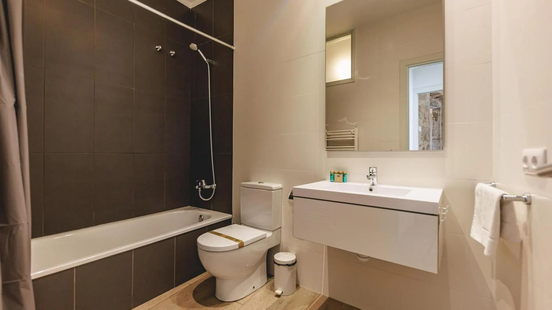 Bravissimo Llebre Duplex, With Patio Daire Girona